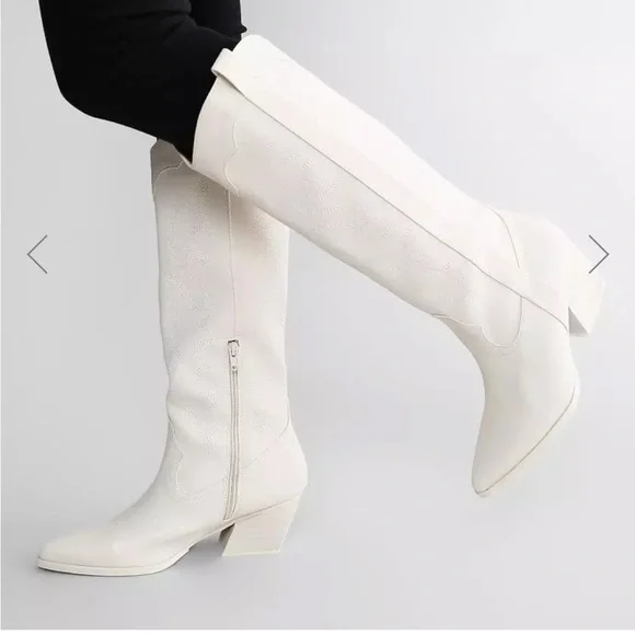 Dolce Vita white boot - Picture 2 of 3